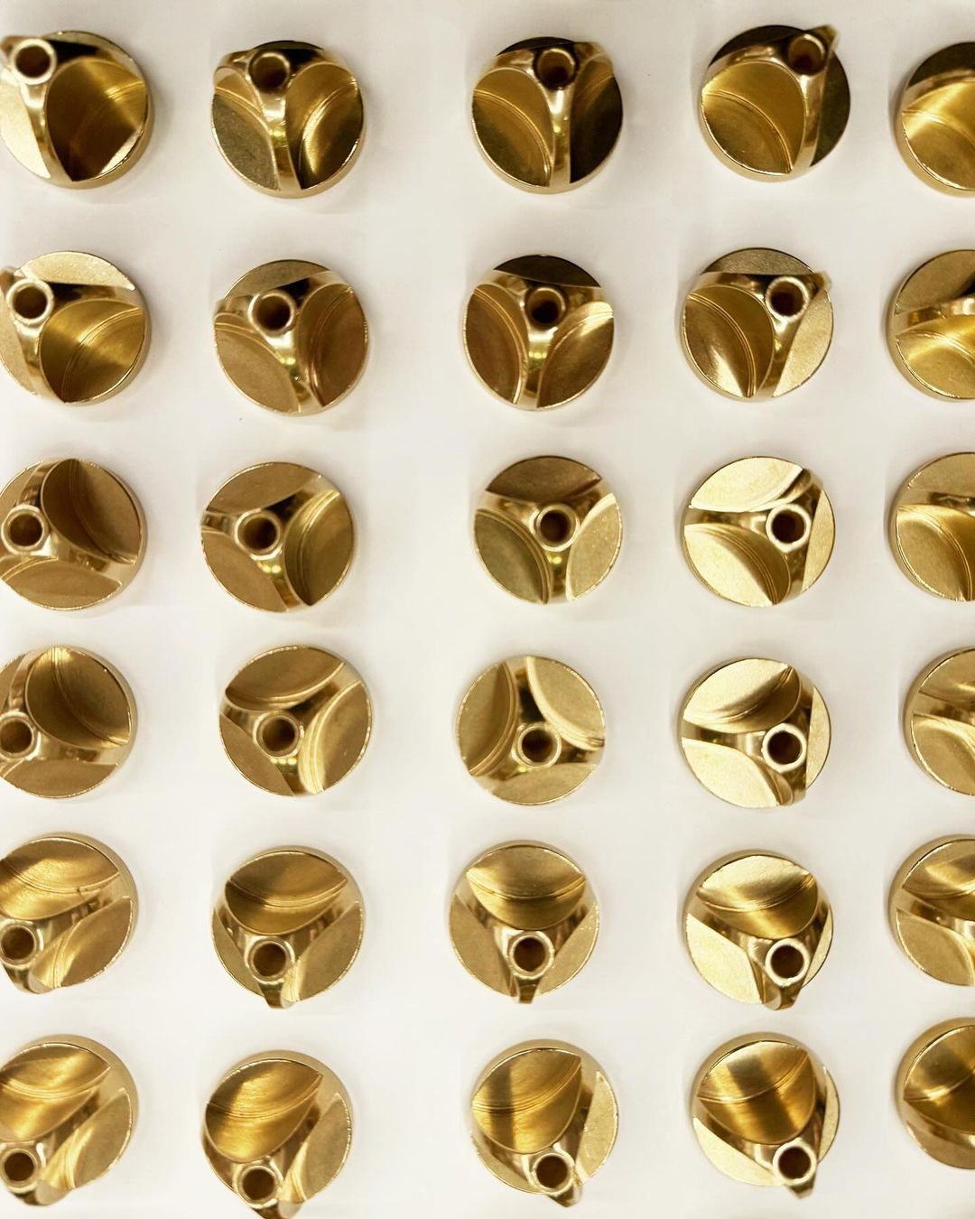 Handmade Brass 45 middle / adapter